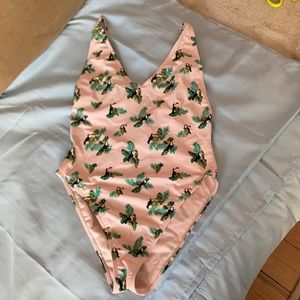 Forever 21 one piece bathing suit size small